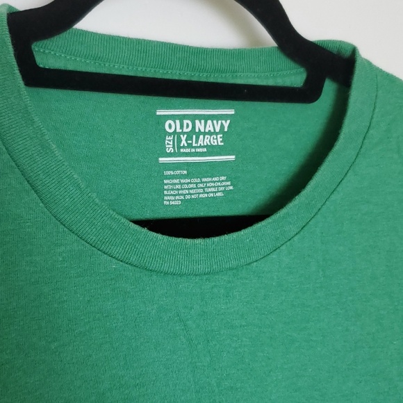 Mens Old Navy tshirt - Picture 3 of 4
